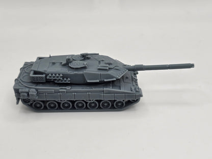 Leopard 2A6 MBT(+15mm scale)